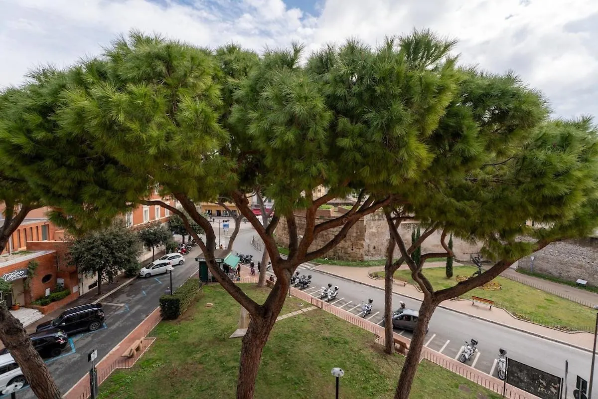 פיומבינו Senyum - Ampio Appartamento Con Ac A 2 Passi Dal Centro Storico 0*,