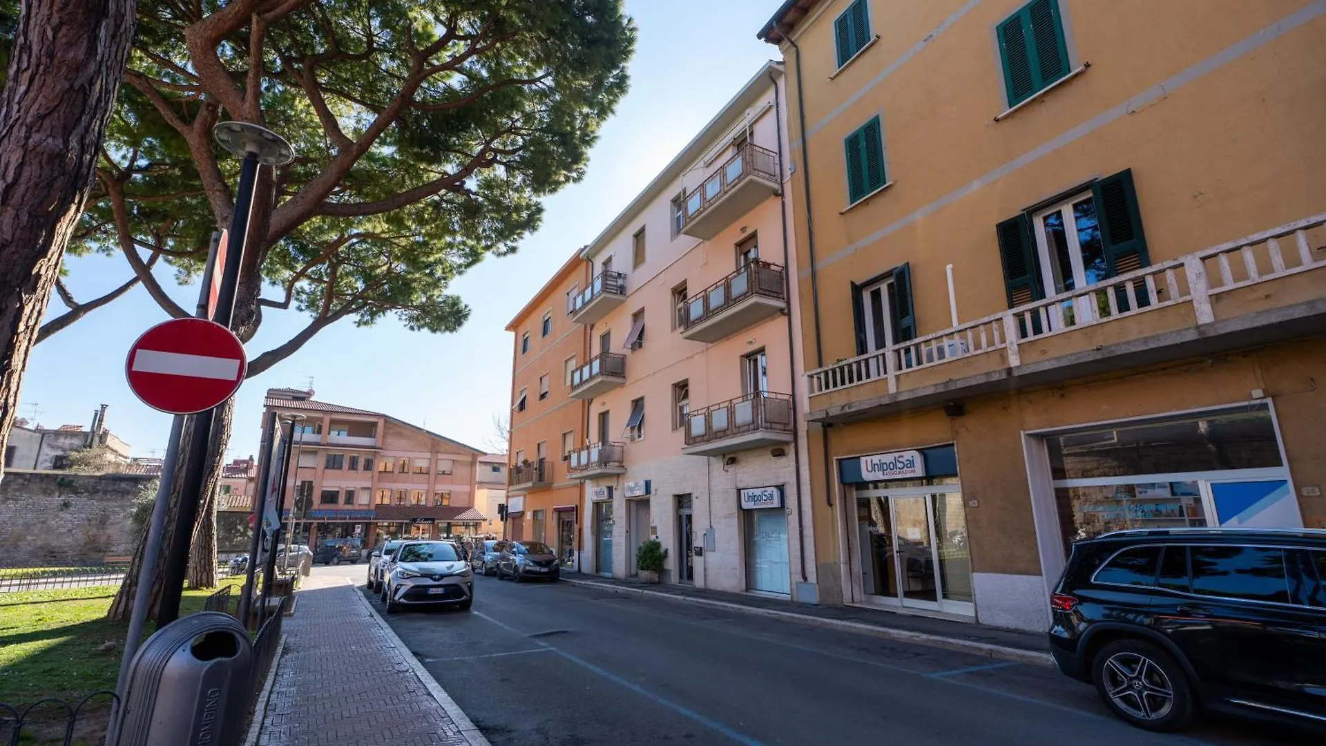 Senyum - Ampio Appartamento Con Ac A 2 Passi Dal Centro Storico Piombino 0*,  Italië